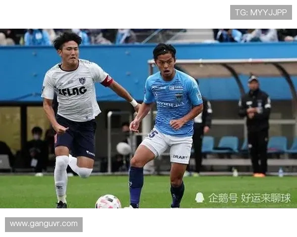 城南足球俱乐部与济州联队激战正酣期待精彩对决展现足球魅力与激情